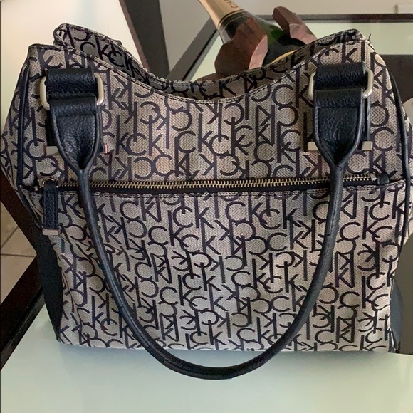 Hand bag - Picture 2 of 6